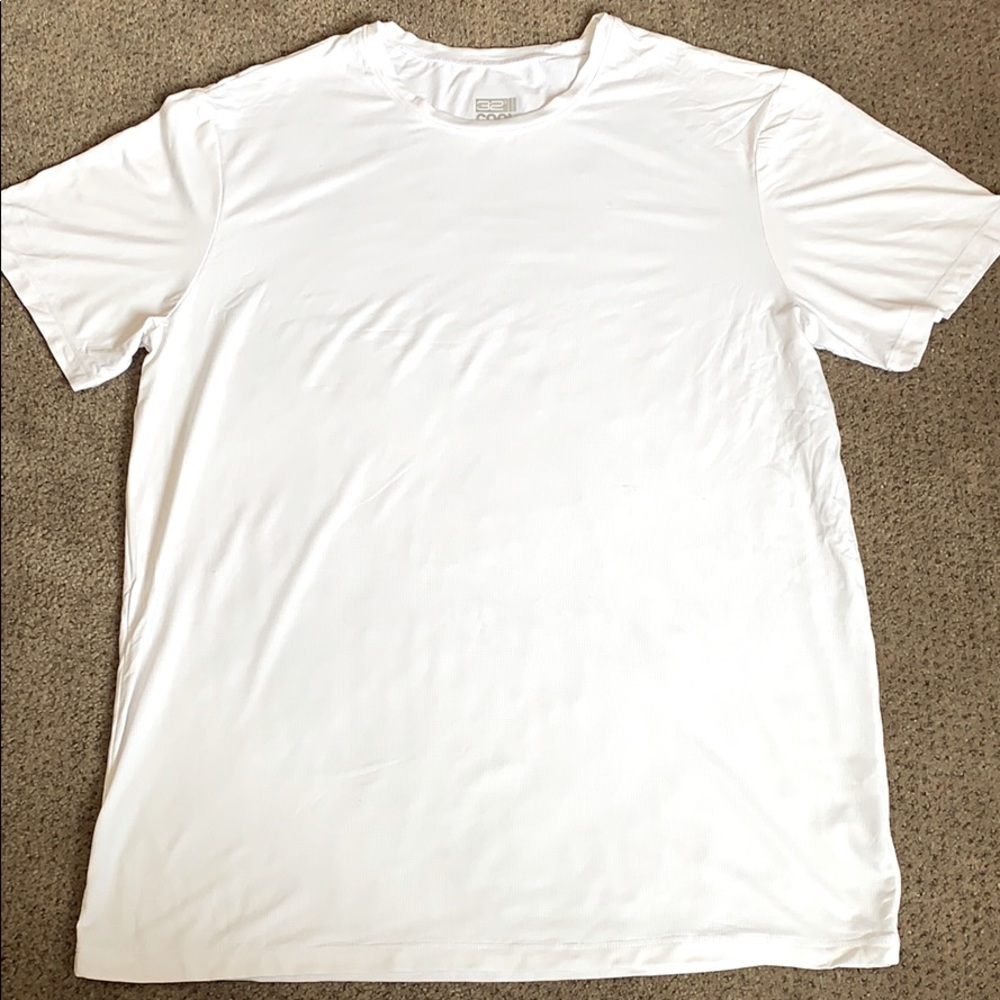 32 Degree Cool t-shirt
